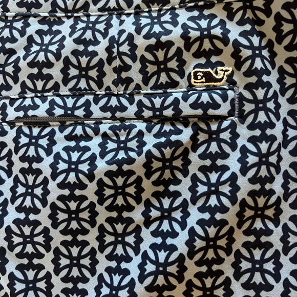 NWT Vineyard Vines brand skirt, navy and light blue print. Size 14 - Picture 4 of 4